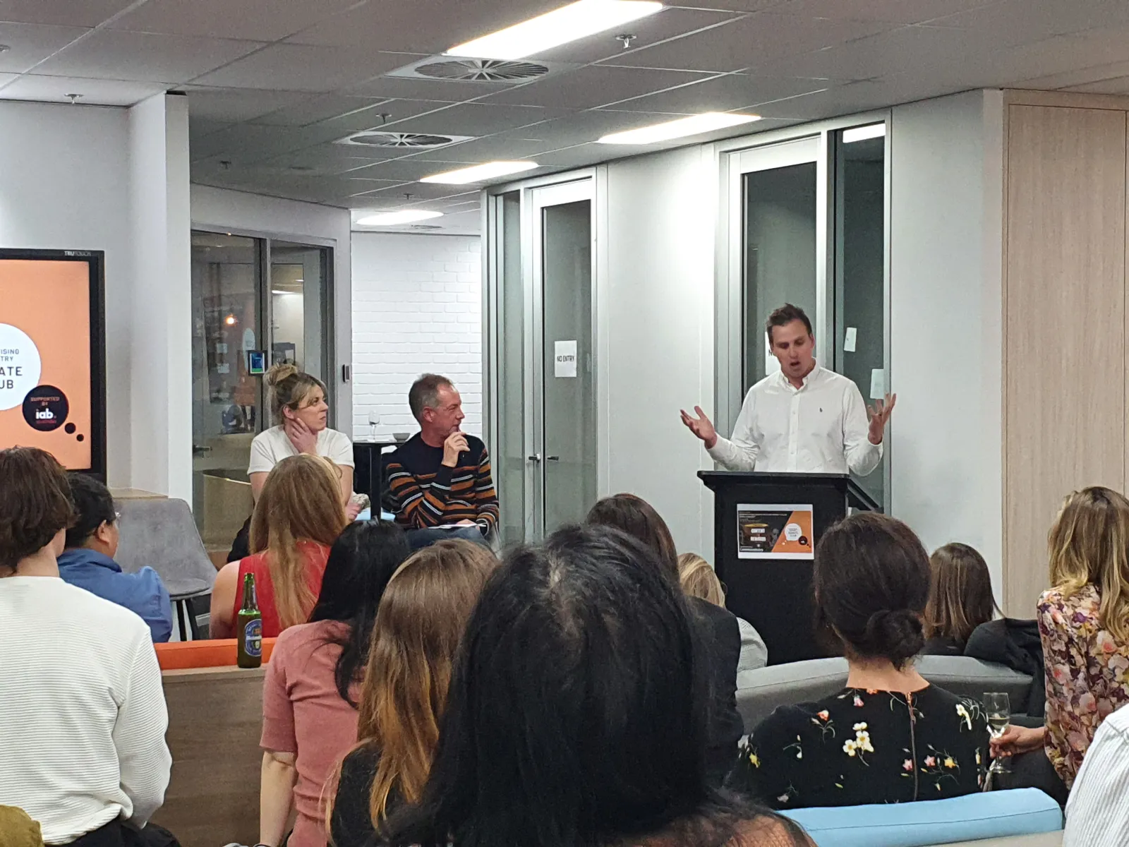 Debate Club public speaking event with Commission Factory, August 2022 · photo 3